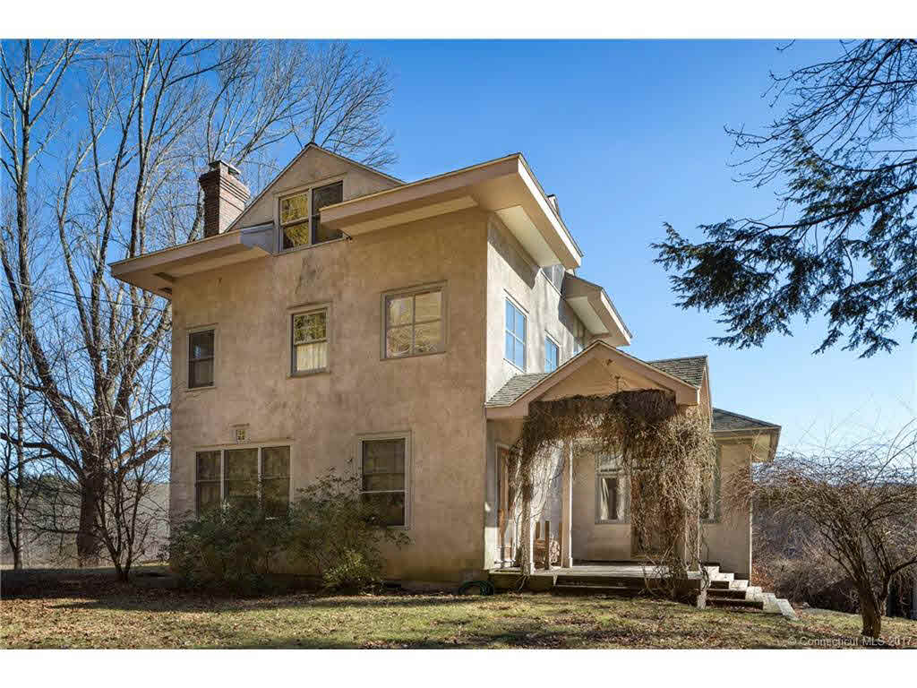 Building photograph for 51 WEATOGUE ROAD